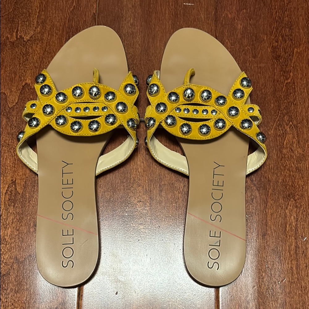 Sole Society Yellow Sandals with Chic Design